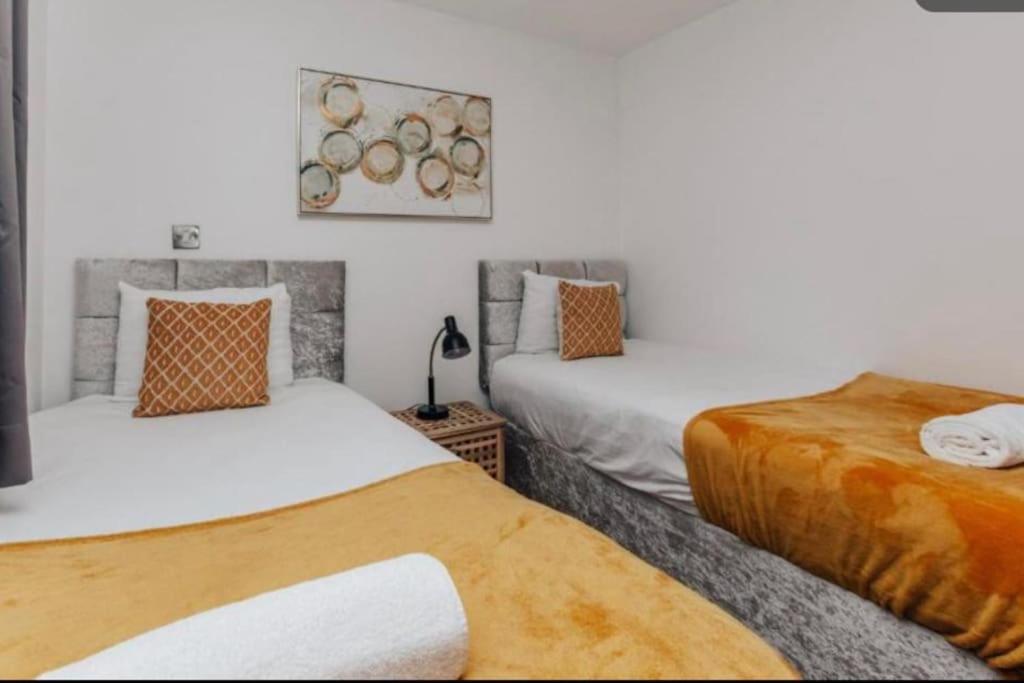 Sl Luxury 2 Bed Broad St Home Birmingham Exteriör bild