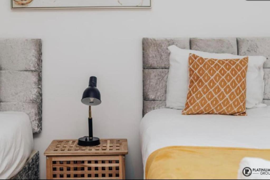Sl Luxury 2 Bed Broad St Home Birmingham Exteriör bild