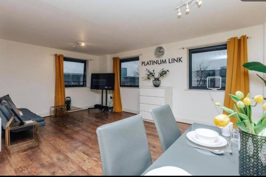 Sl Luxury 2 Bed Broad St Home Birmingham Exteriör bild