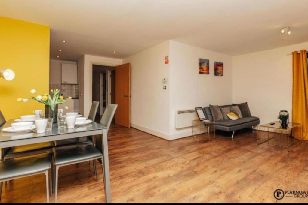 Sl Luxury 2 Bed Broad St Home Birmingham Exteriör bild