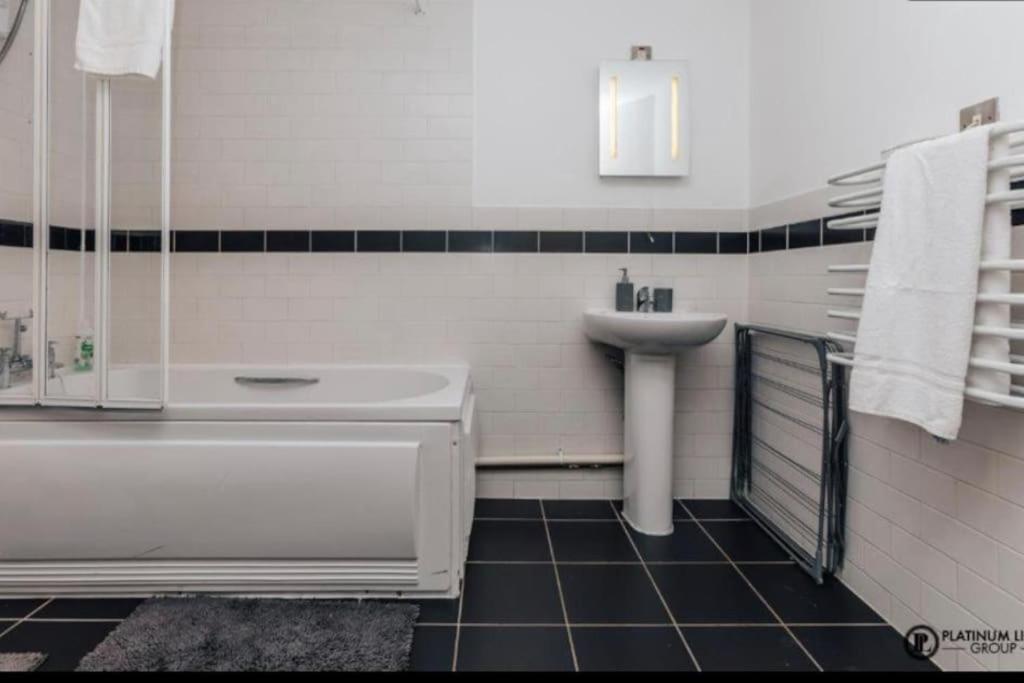Sl Luxury 2 Bed Broad St Home Birmingham Exteriör bild