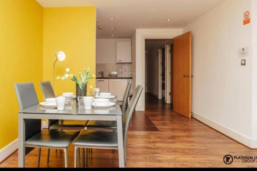 Sl Luxury 2 Bed Broad St Home Birmingham Exteriör bild